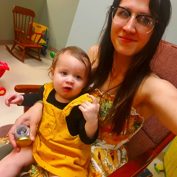 Meet your Posher, Emily - Picture 1 of 13